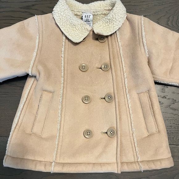 Baby gap suede creme baby girl coat 3-6M EUC - Picture 3 of 4